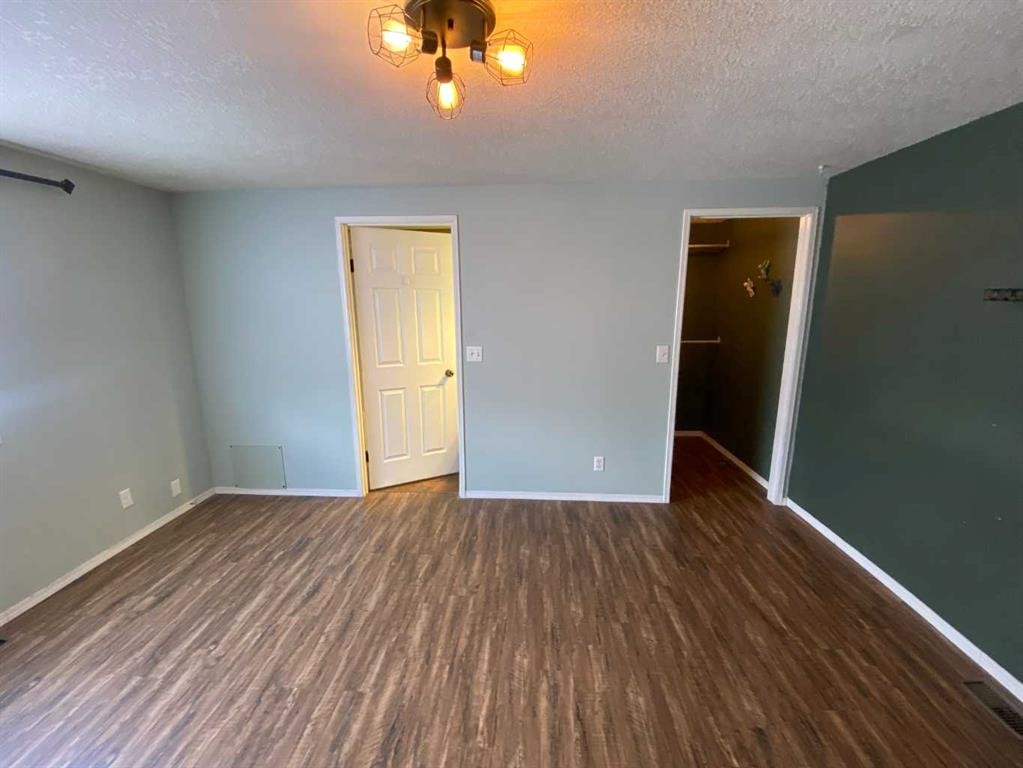 









4


Sagebrush

Estates,
Rural Newell, County of,




AB
T1R 1P1

