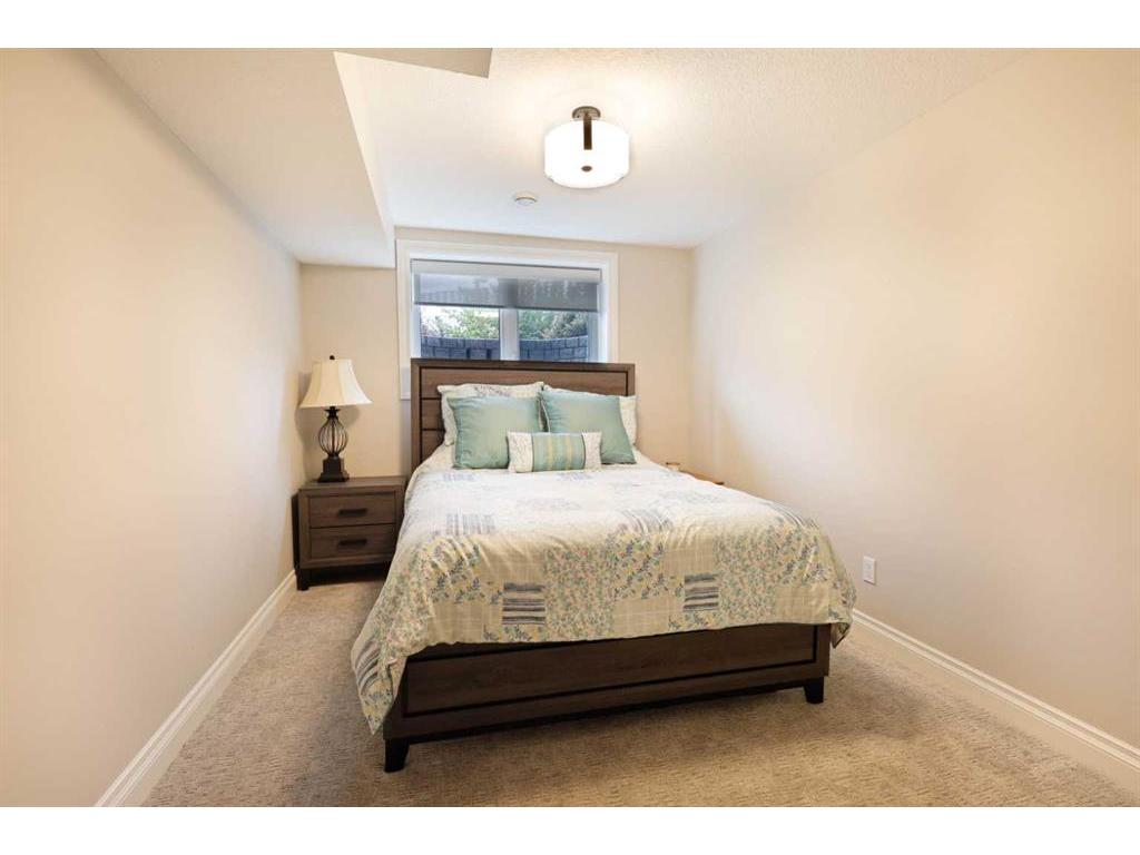 









911


2

Avenue West,
Brooks,




AB
T1R0B7

