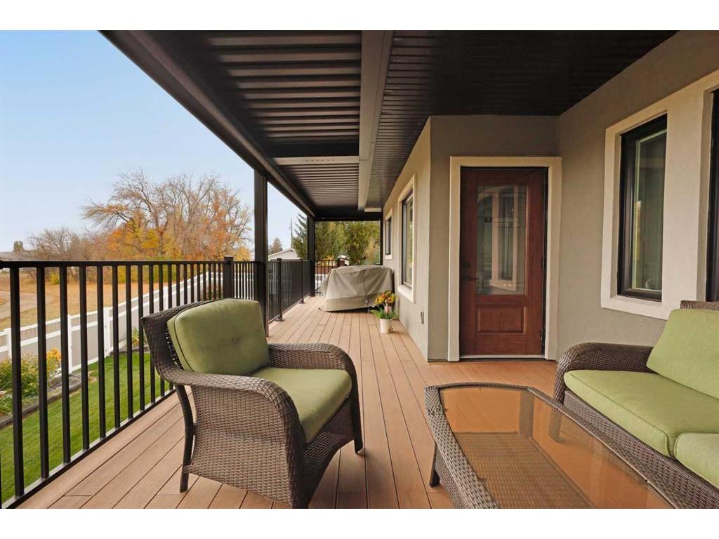 









911


2

Avenue West,
Brooks,




AB
T1R0B7

