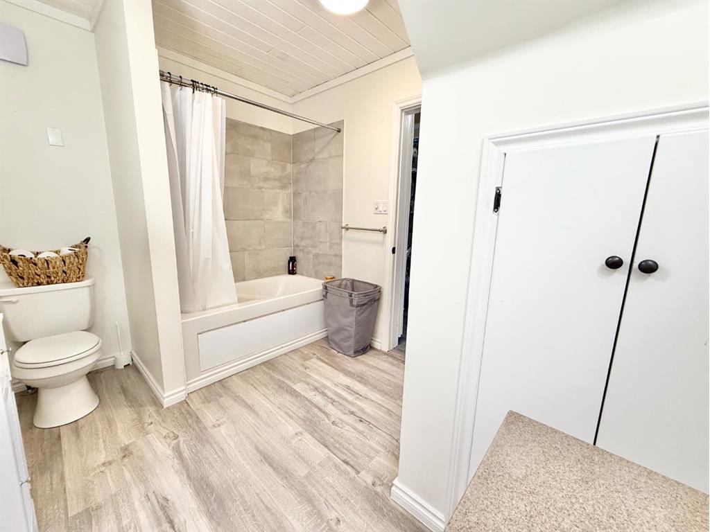 









37427


Range Road 19-2

,
Rural Stettler No. 6, County of,




AB
T0C 2L0

