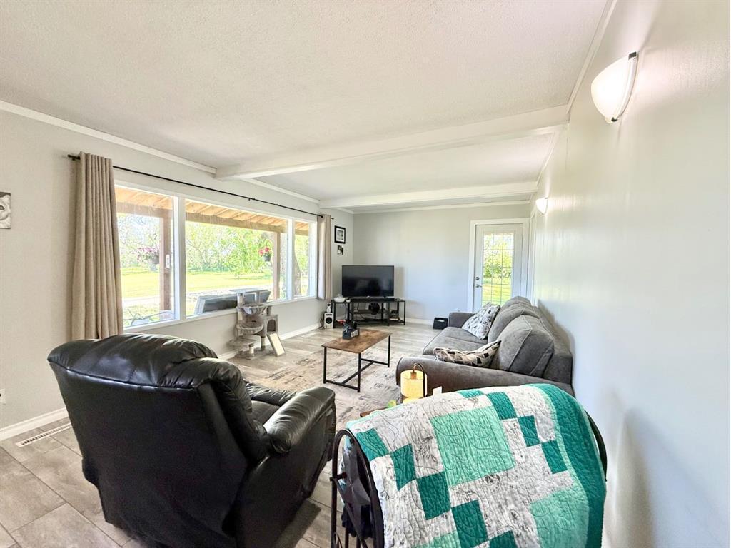 









37427


Range Road 19-2

,
Rural Stettler No. 6, County of,




AB
T0C 2L0


