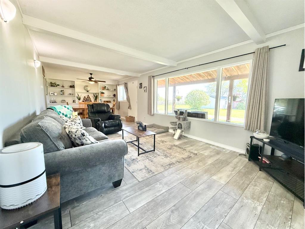 









37427


Range Road 19-2

,
Rural Stettler No. 6, County of,




AB
T0C 2L0

