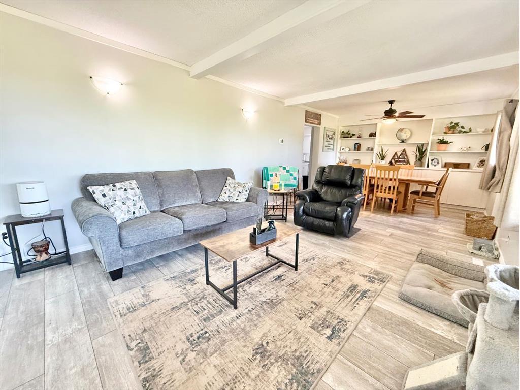 









37427


Range Road 19-2

,
Rural Stettler No. 6, County of,




AB
T0C 2L0

