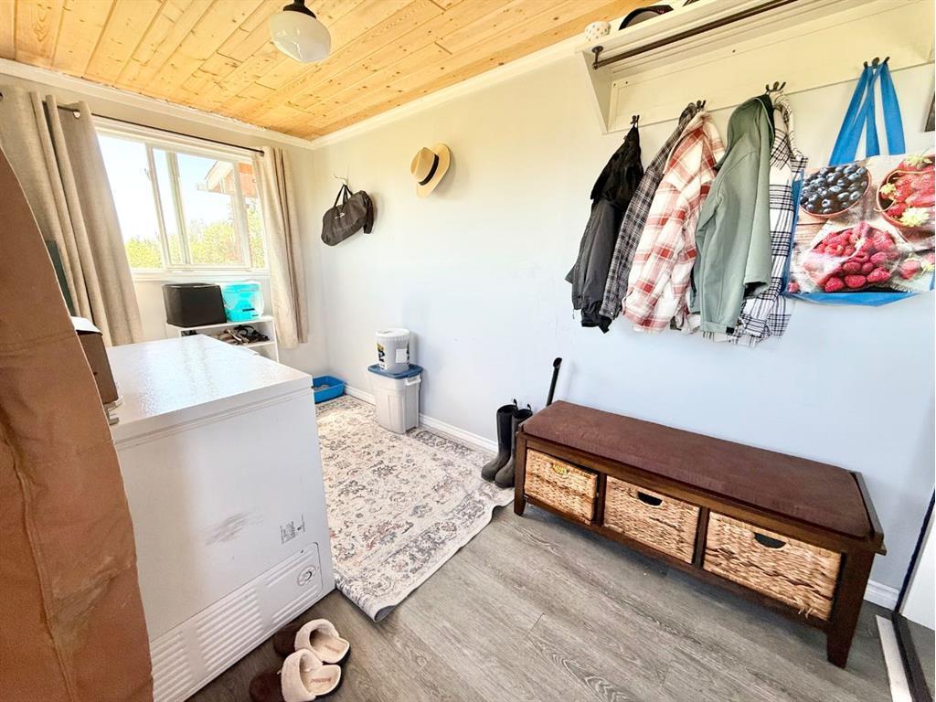 









37427


Range Road 19-2

,
Rural Stettler No. 6, County of,




AB
T0C 2L0

