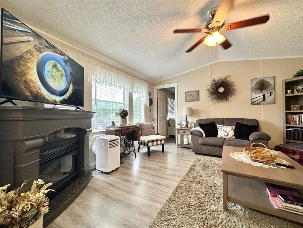 









205


Blue Heron

Road,
Rural Newell, County of,




AB
T1R 0S1

