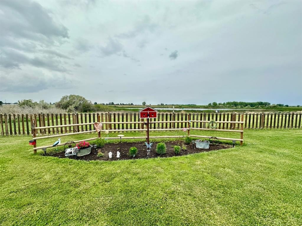 









205


Blue Heron

Road,
Rural Newell, County of,




AB
T1R 0S1

