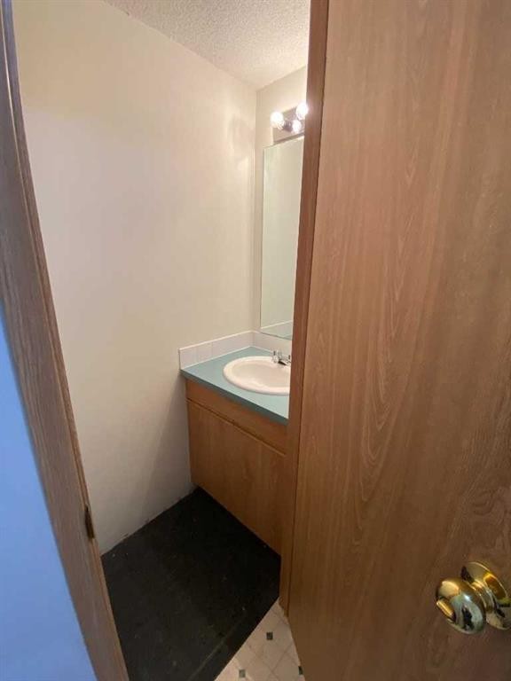 









11


Sagebrush

Estates,
Rural Newell, County of,




AB
T1R1P1

