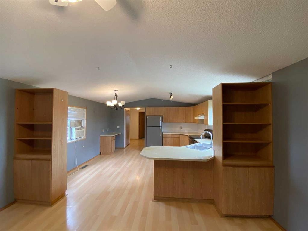 









11


Sagebrush

Estates,
Rural Newell, County of,




AB
T1R1P1

