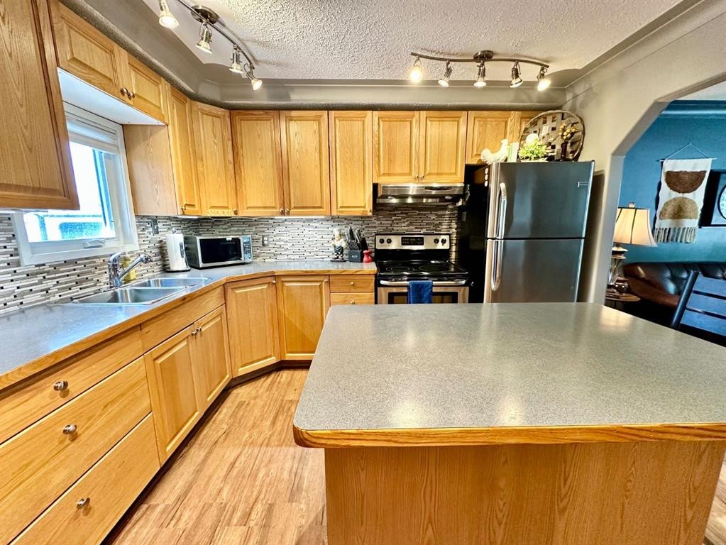 









55


Spruce

Avenue,
Brooks,




AB
T1R 0A2

