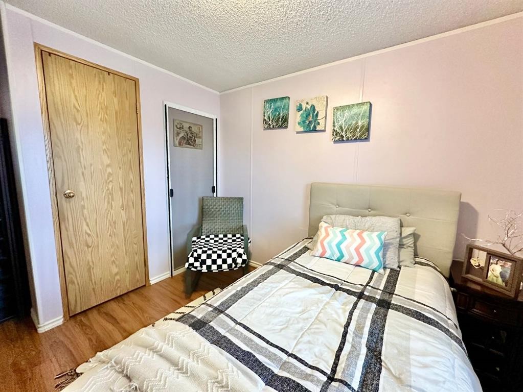 









43


Maple

Drive,
Brooks,




AB
T1R 1J2

