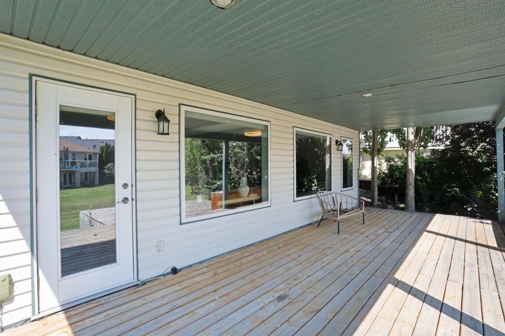 









88


White Pelican

View,
Lake Newell Resort,




AB
T1R 0X5

