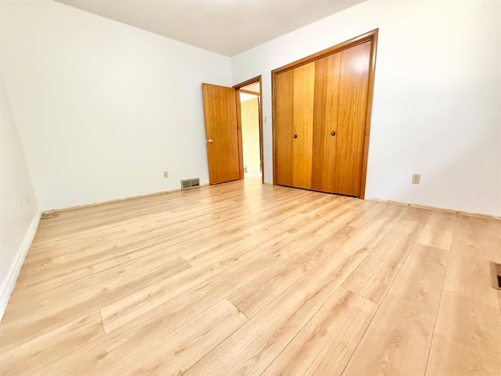 









15


Laurel

Place West,
Brooks,




AB
T1R 1C8

