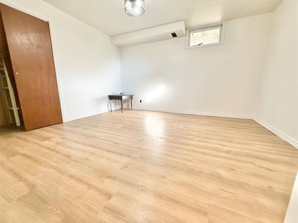 









15


Laurel

Place West,
Brooks,




AB
T1R 1C8

