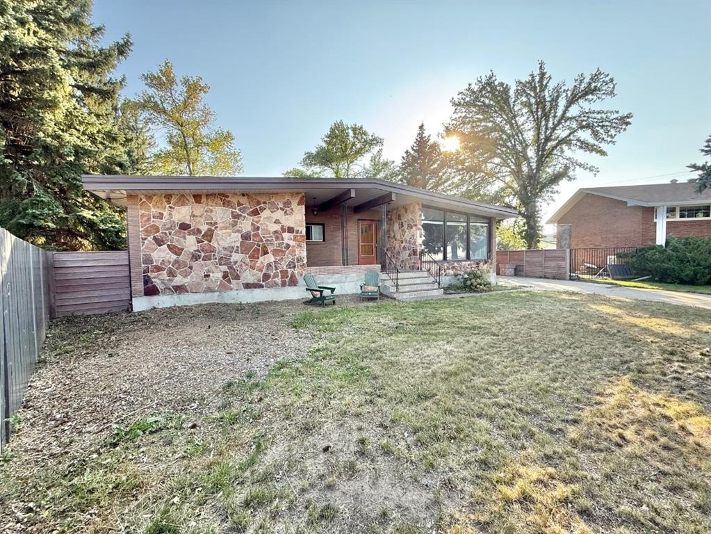 









15


Laurel

Place West,
Brooks,




AB
T1R 1C8

