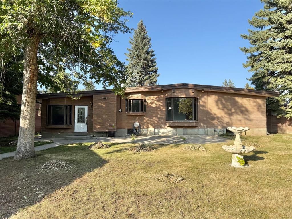 









15


Laurel

Place West,
Brooks,




AB
T1R 1C8

