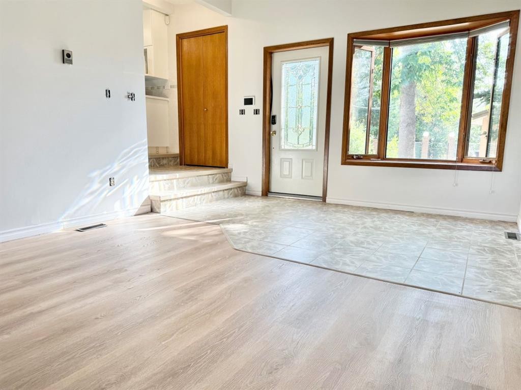 









15


Laurel

Place West,
Brooks,




AB
T1R 1C8

