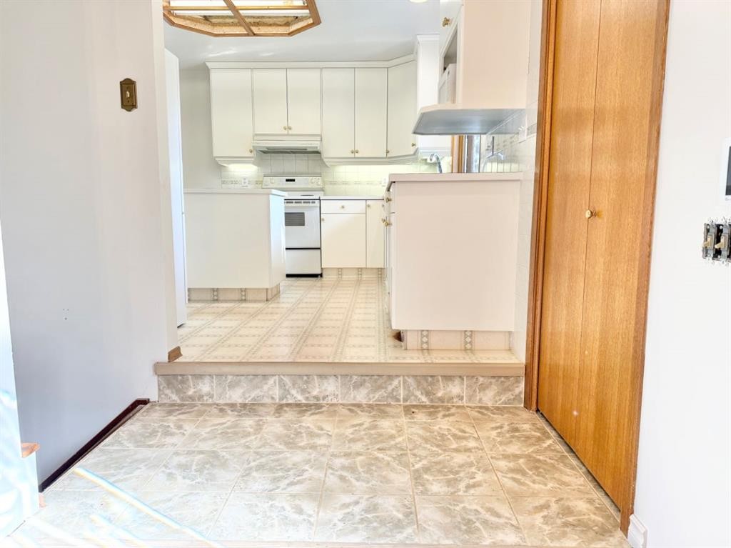 









15


Laurel

Place West,
Brooks,




AB
T1R 1C8

