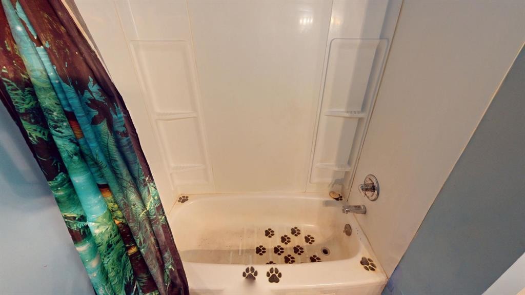 









307


8

Avenue,
Bassano,




AB
T0J0B0

