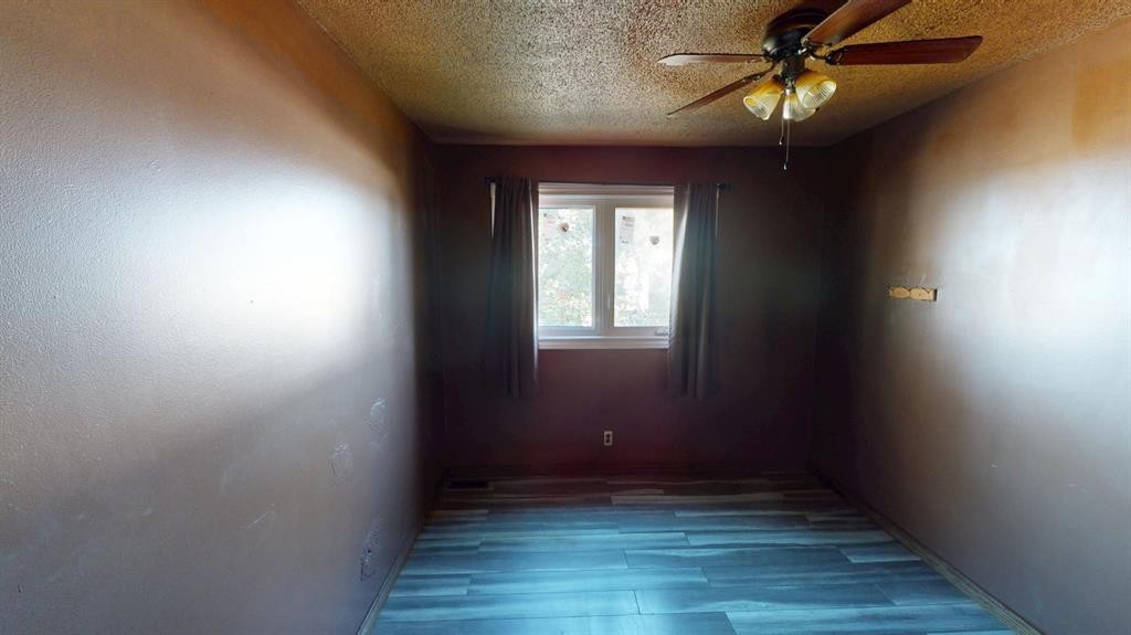 









307


8

Avenue,
Bassano,




AB
T0J0B0

