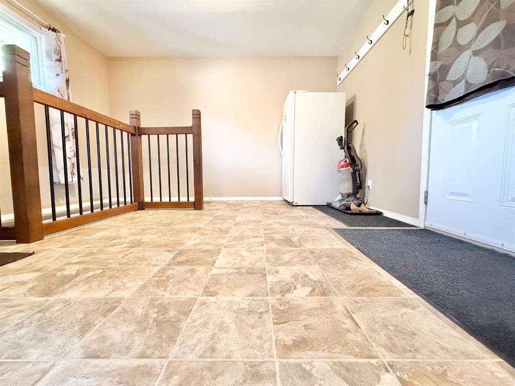 









66


2

Avenue East,
Tilley,




AB
T0J 3K0

