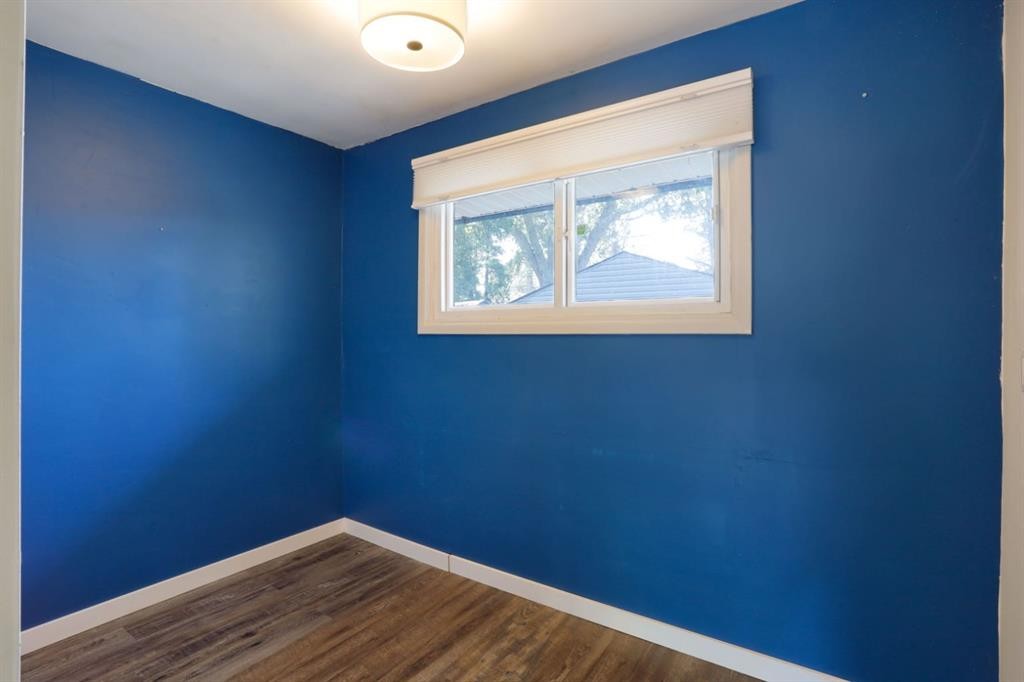 









535


2A

Avenue West,
Brooks,




AB
T1R 0B1

