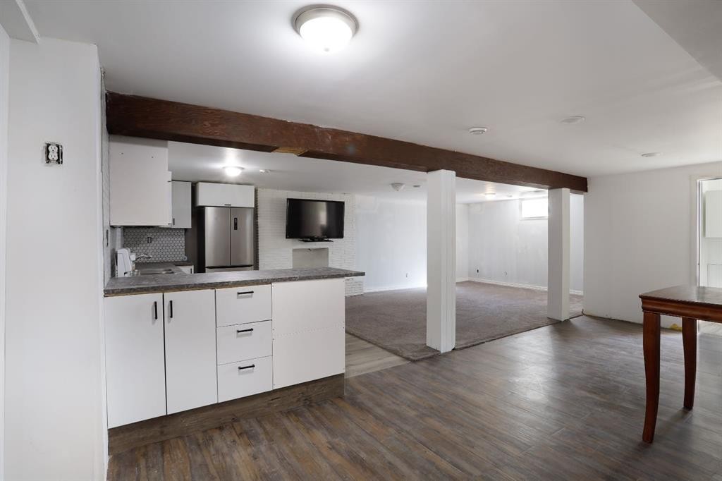 









535


2A

Avenue West,
Brooks,




AB
T1R 0B1

