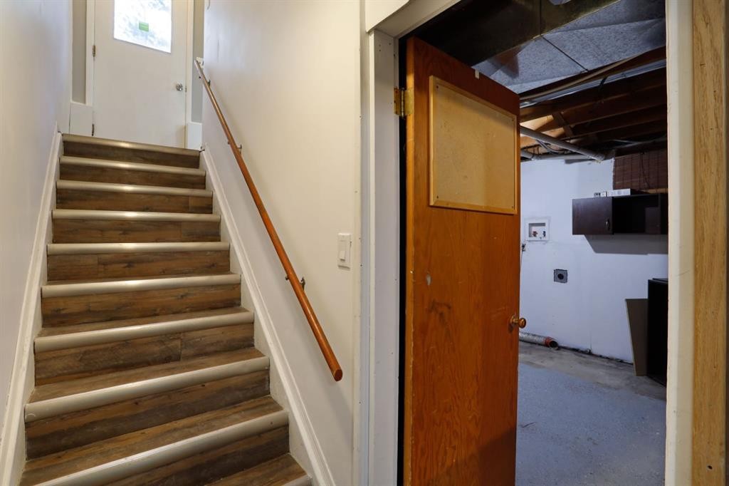 









535


2A

Avenue West,
Brooks,




AB
T1R 0B1

