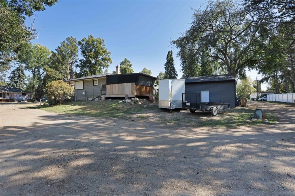 









535


2A

Avenue West,
Brooks,




AB
T1R 0B1

