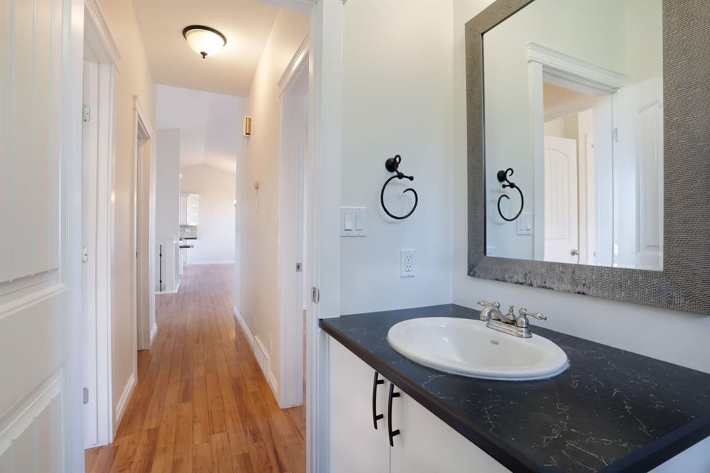 









36


Cottonwood

Crescent,
Rosemary,




AB
T0J 2W0

