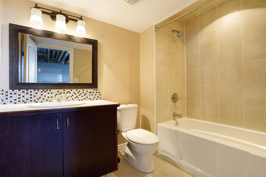 









36


Cottonwood

Crescent,
Rosemary,




AB
T0J 2W0

