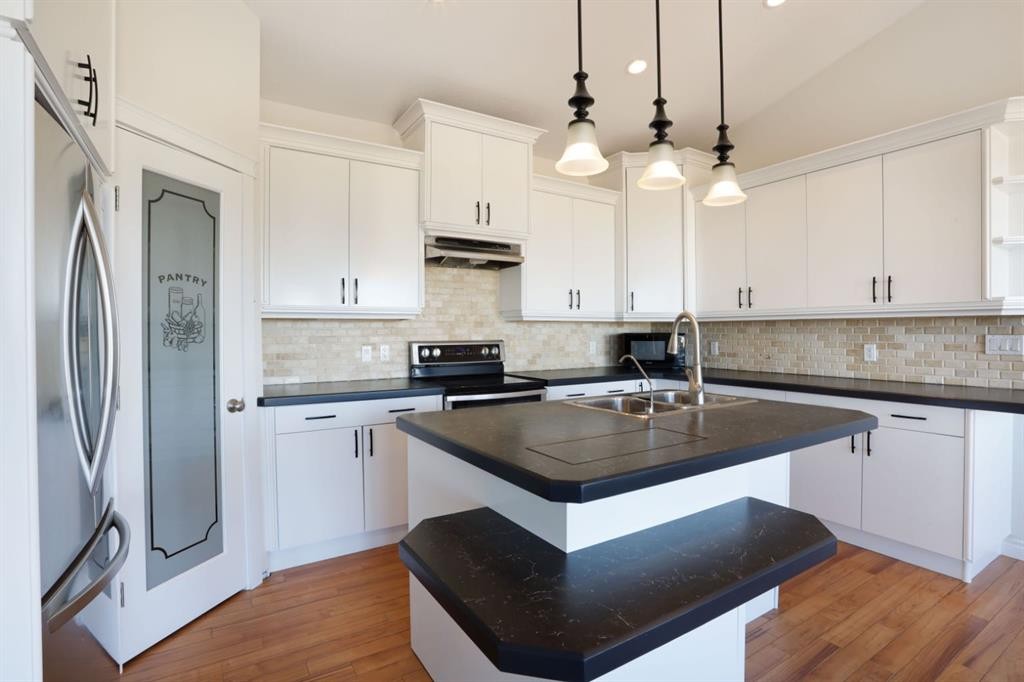 









36


Cottonwood

Crescent,
Rosemary,




AB
T0J 2W0

