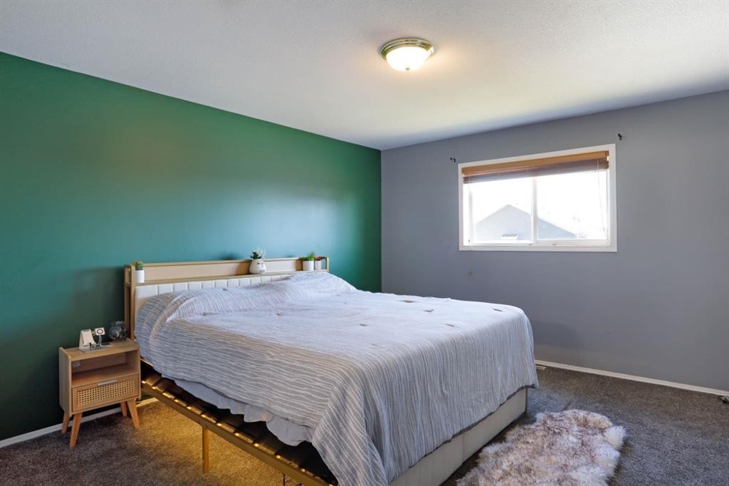 









216


14

Street East,
Brooks,




AB
T1R 1L9

