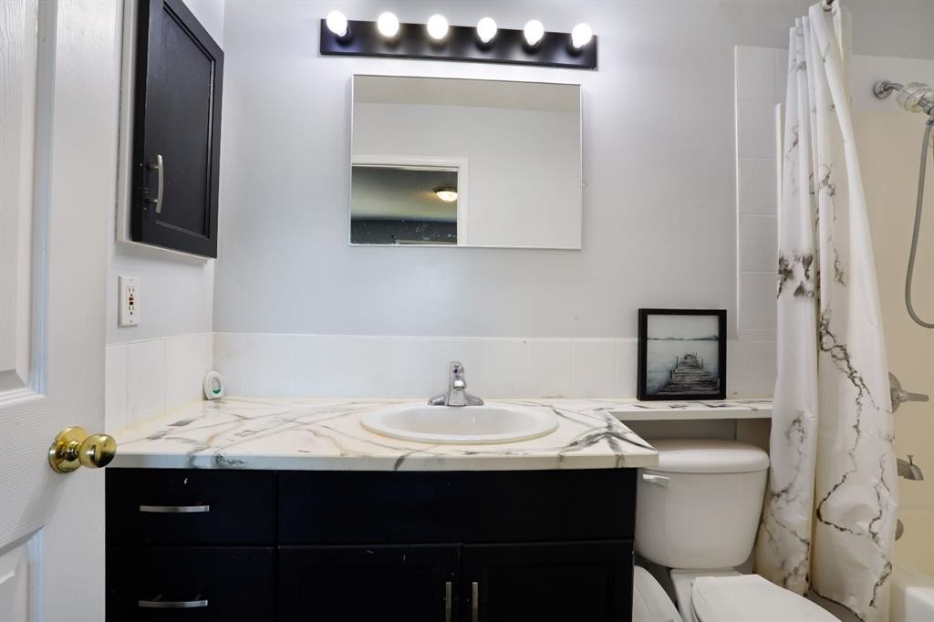 









216


14

Street East,
Brooks,




AB
T1R 1L9

