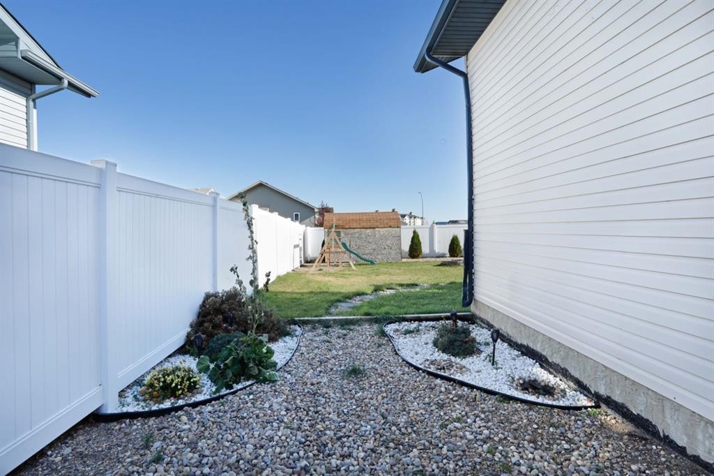 









216


14

Street East,
Brooks,




AB
T1R 1L9

