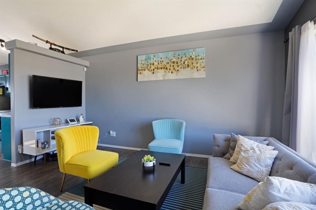 









216


14

Street East,
Brooks,




AB
T1R 1L9

