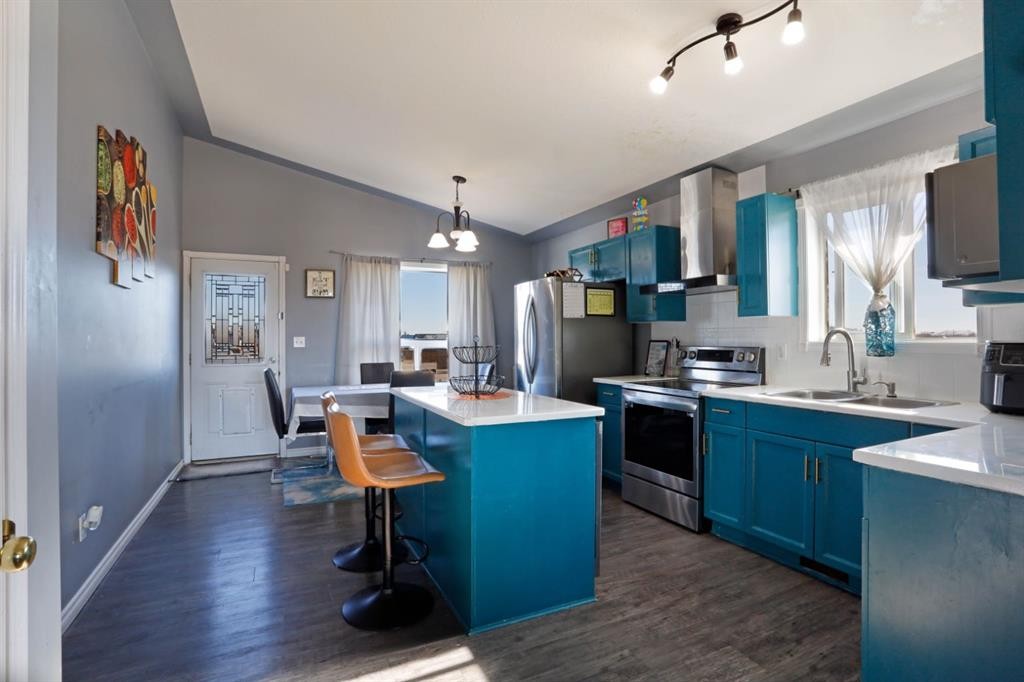 









216


14

Street East,
Brooks,




AB
T1R 1L9

