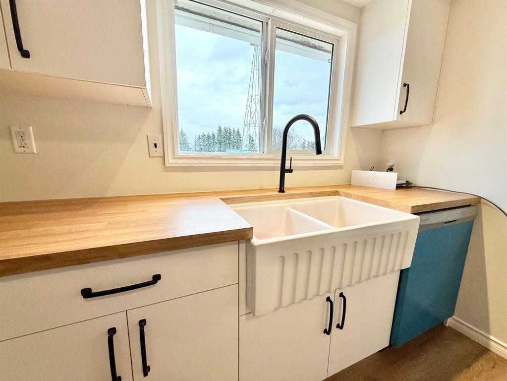 












37427 Range Road 19-2

,
Rural Stettler No. 6, County of,




AB
T0C 2L0

