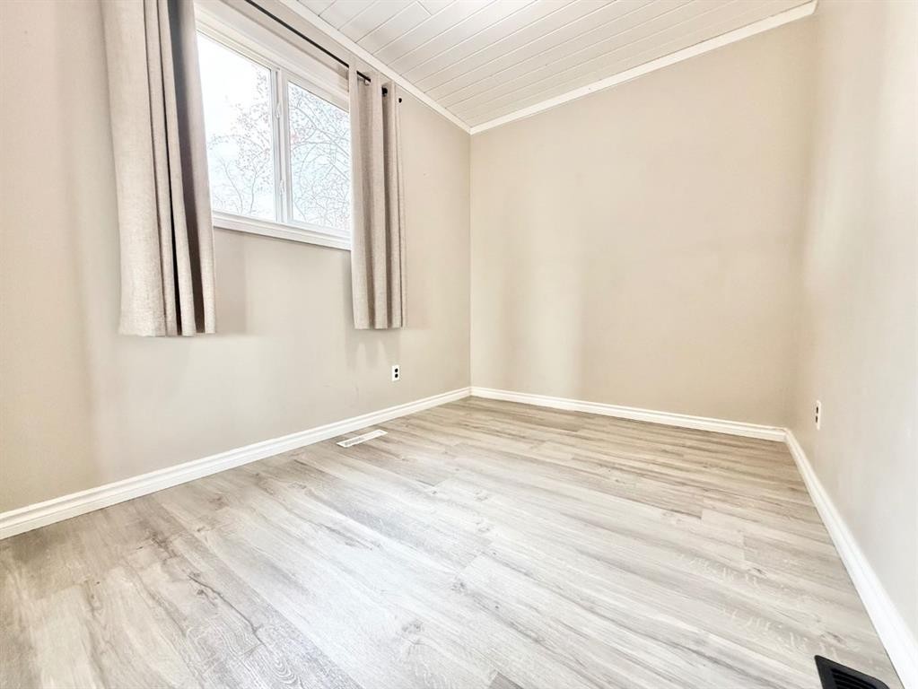 












37427 Range Road 19-2

,
Rural Stettler No. 6, County of,




AB
T0C 2L0

