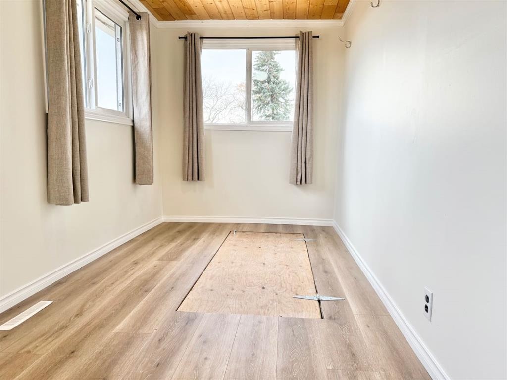 












37427 Range Road 19-2

,
Rural Stettler No. 6, County of,




AB
T0C 2L0

