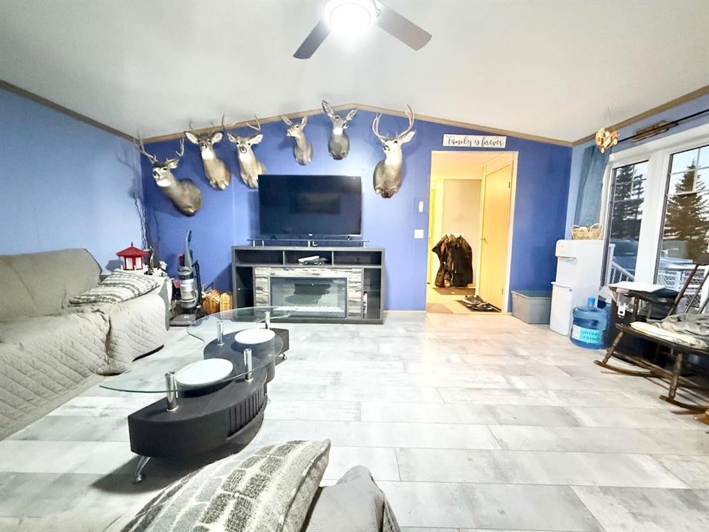 









349


Railway

Avenue West, 323,
Duchess,




AB
T0J 0Z0

