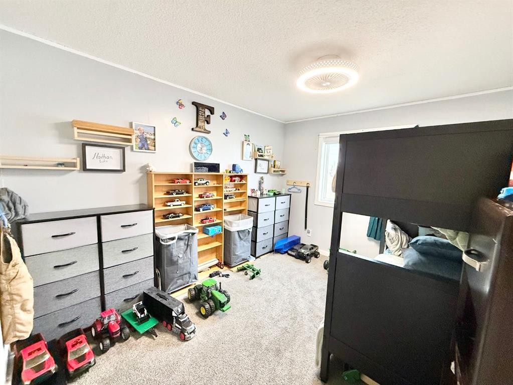 









11


Roseglen

Drive,
Rosemary,




AB
T0J 2W0

