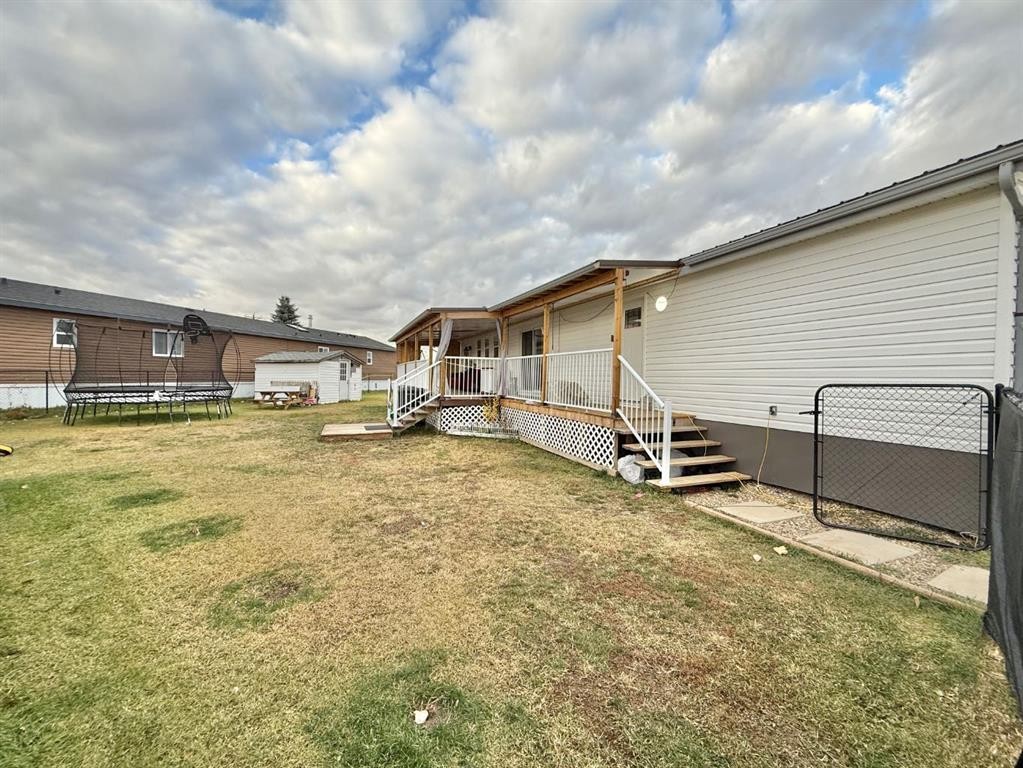 









11


Roseglen

Drive,
Rosemary,




AB
T0J 2W0

