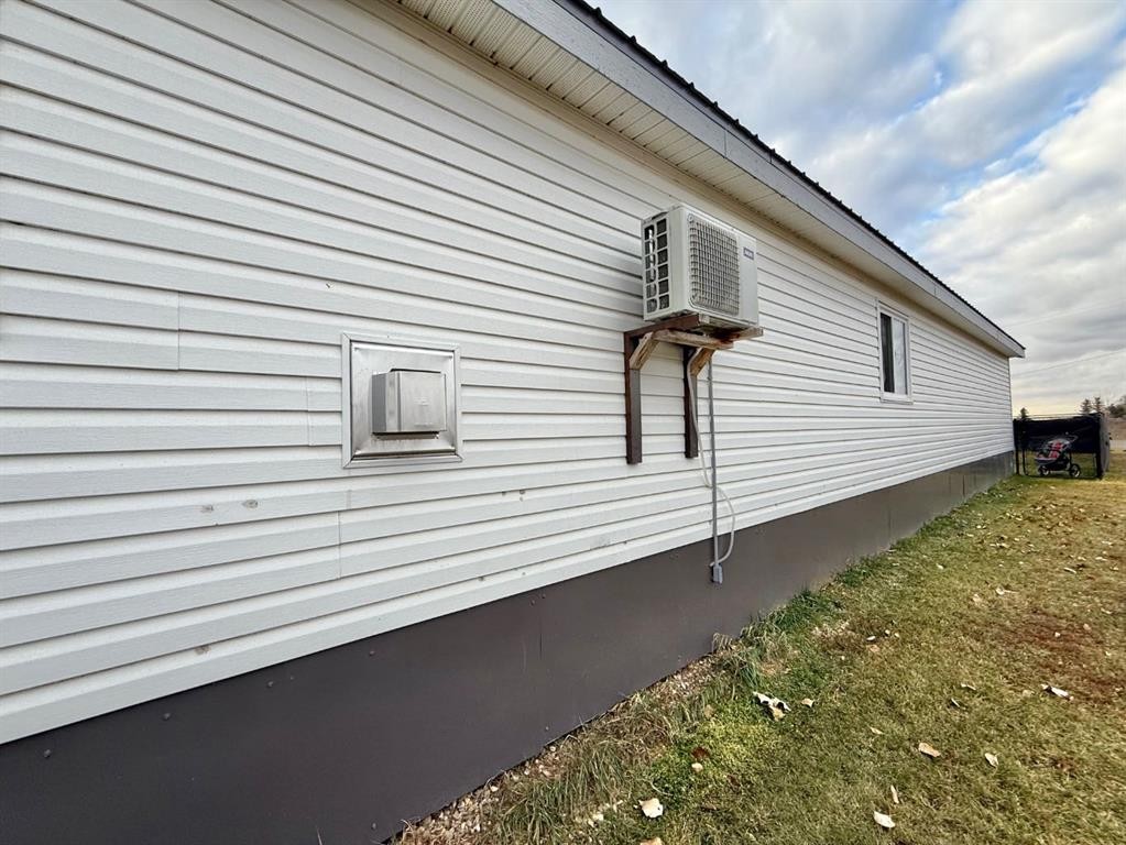 









11


Roseglen

Drive,
Rosemary,




AB
T0J 2W0

