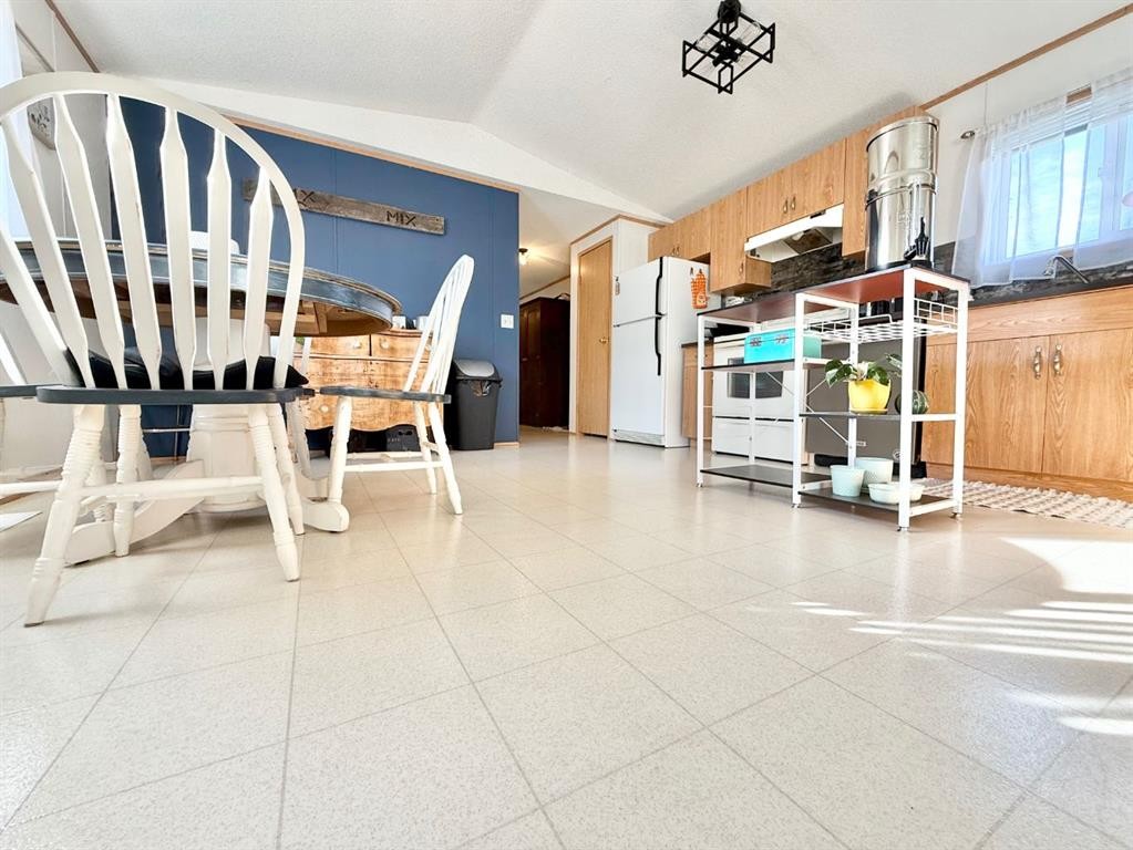 









310


Railway

Avenue, 1,
Duchess,




AB
T0J 0Z0

