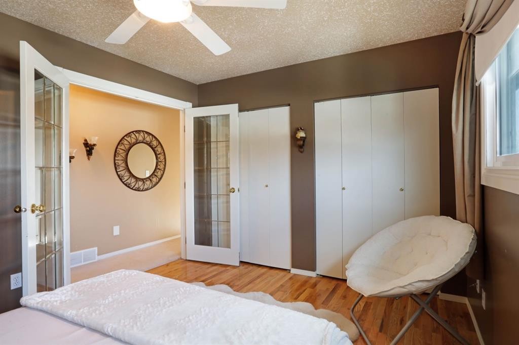 









1120


2

Avenue East,
Brooks,




AB
T1R 0K9

