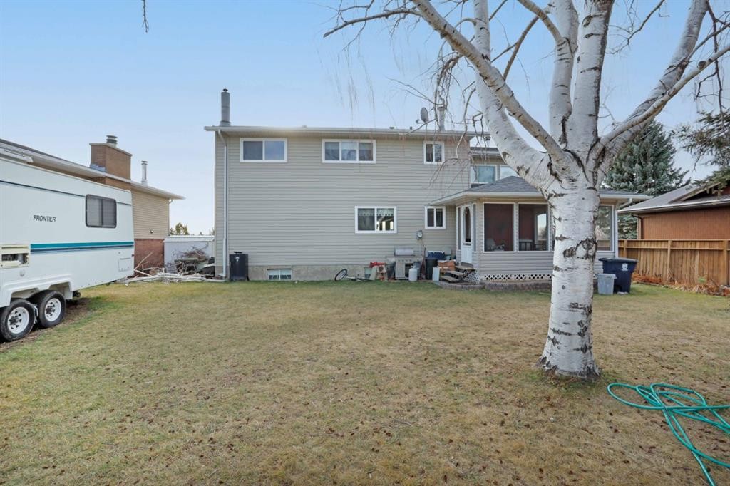 









1120


2

Avenue East,
Brooks,




AB
T1R 0K9

