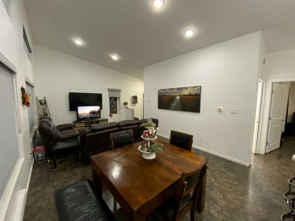 









29


Weinmeyer

Way,
Duchess,




AB
T0J 0Z0

