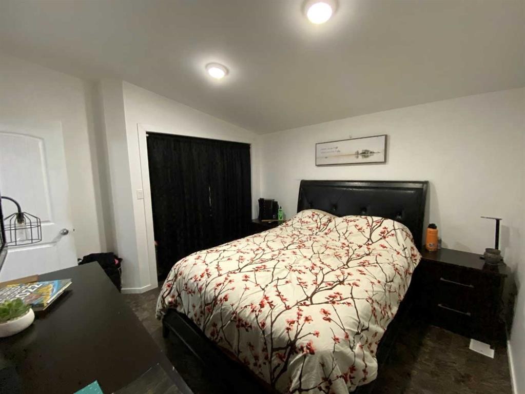 









29


Weinmeyer

Way,
Duchess,




AB
T0J 0Z0

