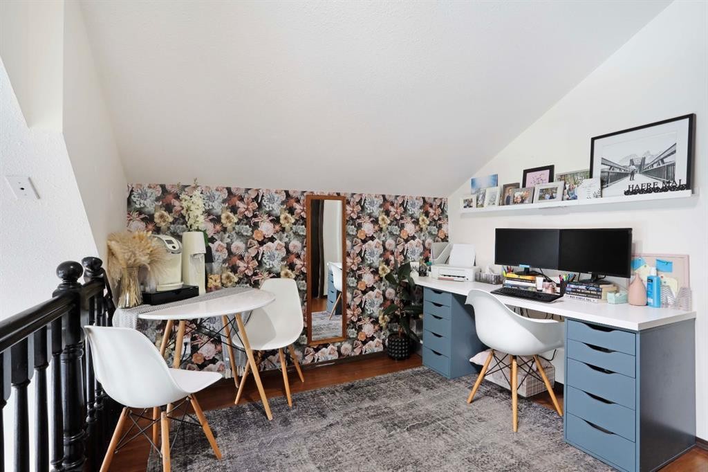 









87


White Pelican

View,
Lake Newell Resort,




AB
T1R 0X5

