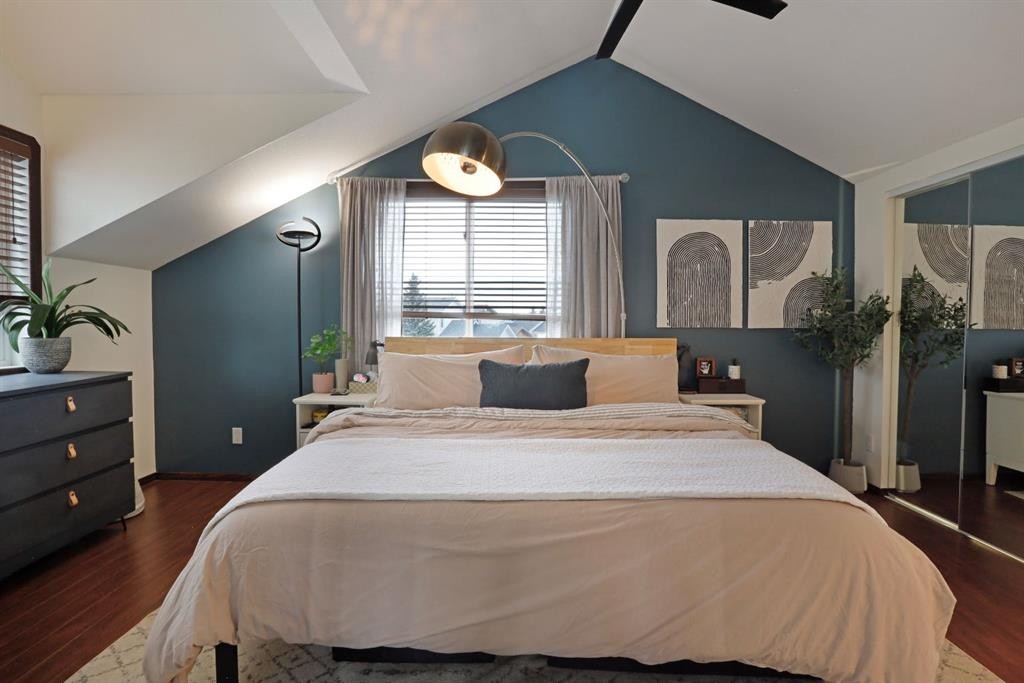 









87


White Pelican

View,
Lake Newell Resort,




AB
T1R 0X5

